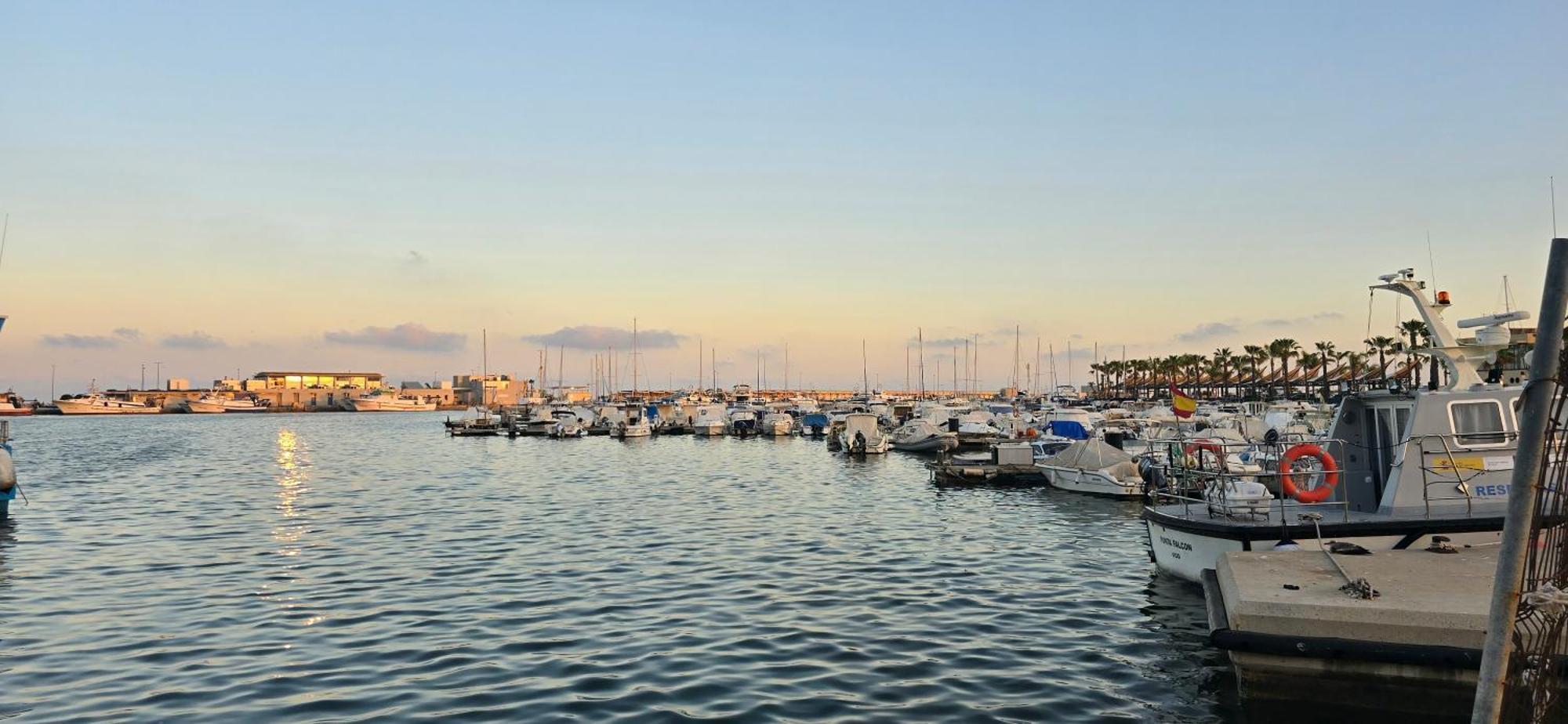 Casa De La Felicidad Cerca De La Playa Apartment ซานตาโปลา ภายนอก รูปภาพ